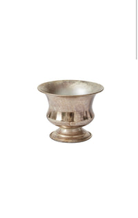 serra vase